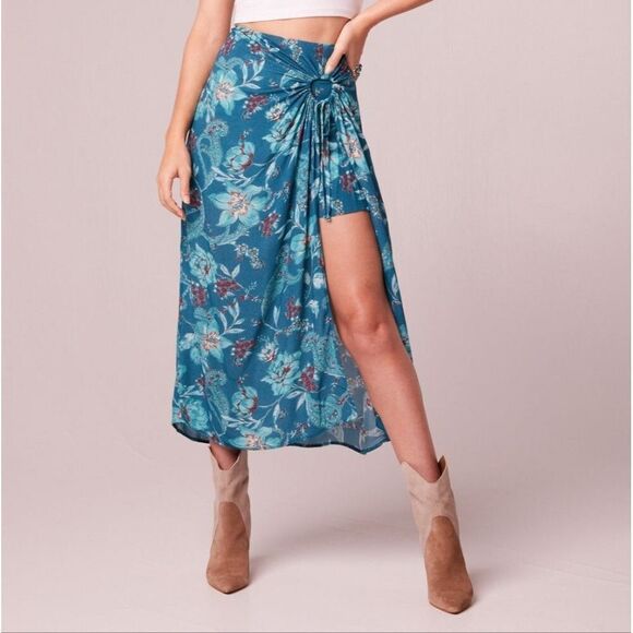 BOG Bohemian Peasant Celene Floral Layered Midi Skirt with Sit, Medium, Teal - Picture 2 of 10